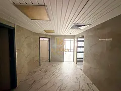 OFFICE I FITTED I WITH PANTRY AND TOILET