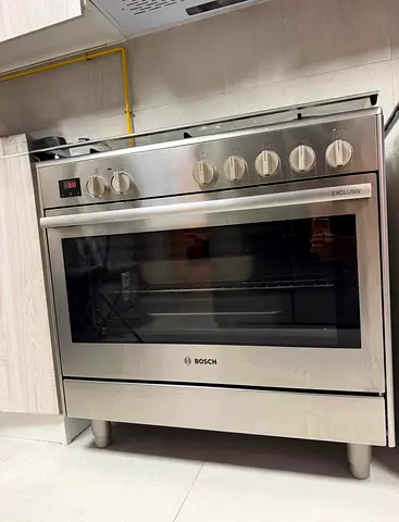 Bosch Series 8,90x60 Cm Dual Fuel Range Cooker with Gas and Electric Flexibility, Cast Iron Pan Supp
