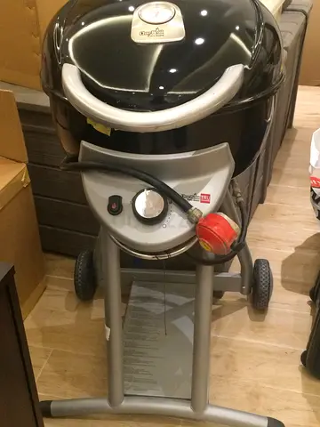 Char-Broil Gas Grill with Wheels