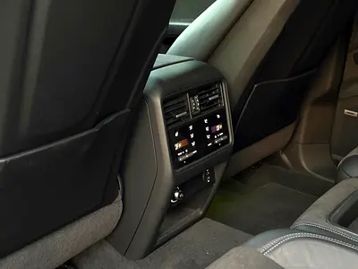 2022 Porsche CAYENNE thumbnail 14