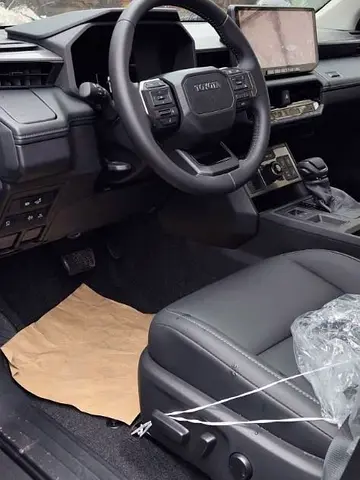 2027 Toyota HILUX 照片 4