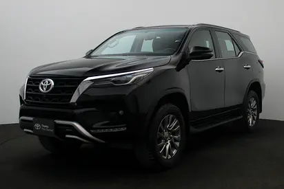 **Special offer** FORTUNER 5 DR P 4.0L AT VXR RA