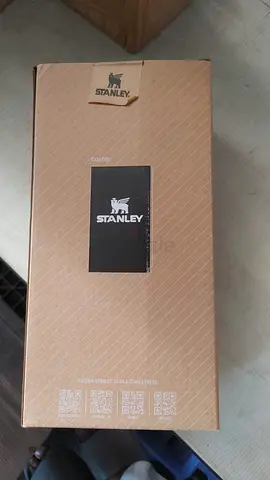 Stanley Classic Vacuum Bottle - New in Box (1L)
