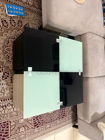 black-and-white glass table (square, 2-tier), with 4 square shaped chairs FOR SALE‼️‼️‼️