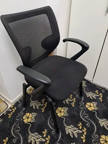 Moving out, room Chairs