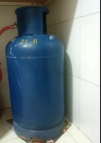 Blue Cooking Gas Cylinder 21.6 kg