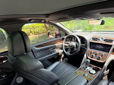 صورة 13 لـ 2021 Bentley BENTAYGA
