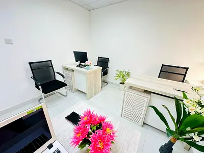 Modern Office | Bank Account Assistance | Free Amenities