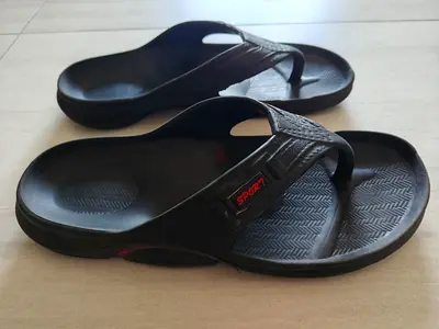 Mens Black Sport Flip-flops, Like Brand New, Flawless Condition