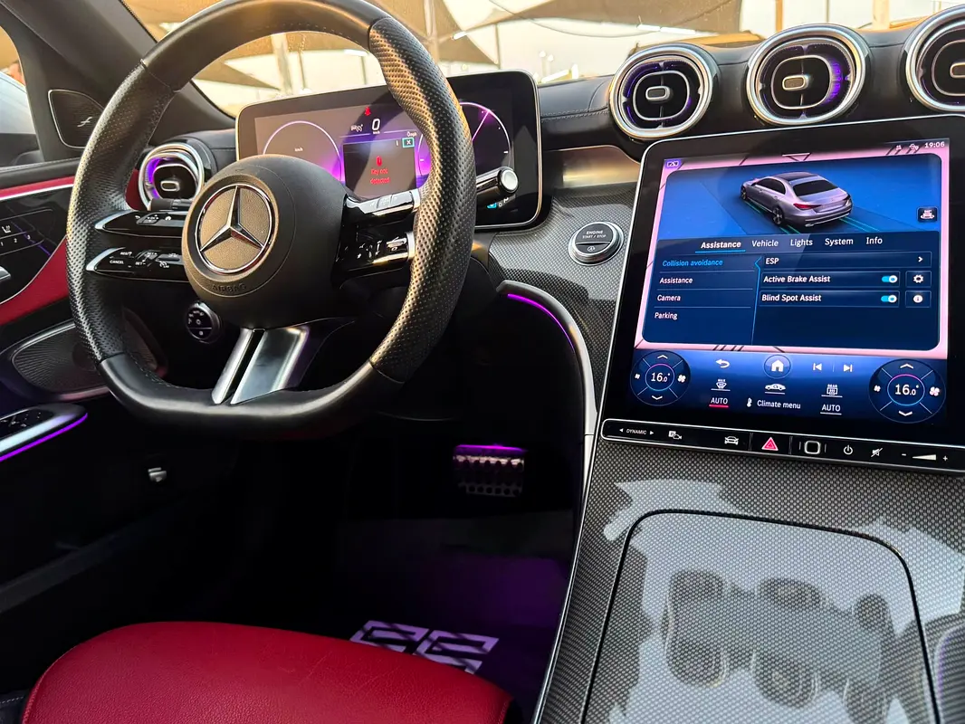Mercedes-Benz C-Class 2024