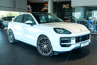 صورة 5 لـ 2025 Porsche CAYENNE