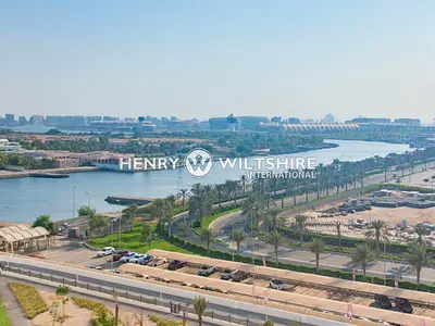 Canal and Ferrari world view. Fully maintained.