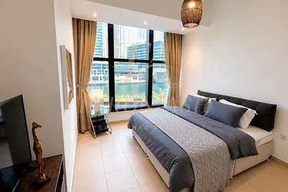 VACANT | MARINA VIEWS | FURNISHED