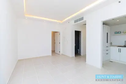 Fully Upgraded -1 Bedroom Apartment for Rent - Mina Al Arab