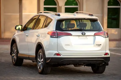 2016 Toyota RAV 4 — фото 9