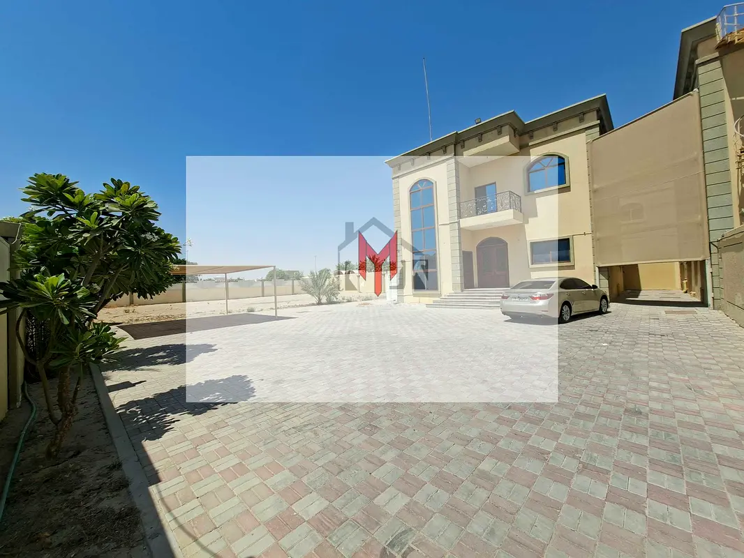 PVT ENTRANCE 4 MBR VILLA W/ BIG YARD & MAID ROOM