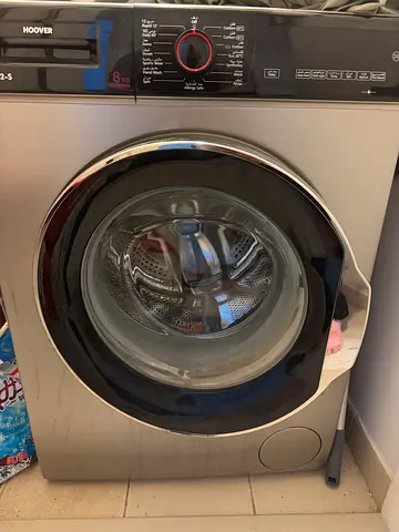 Hoover 8 kg washing machine for sale.