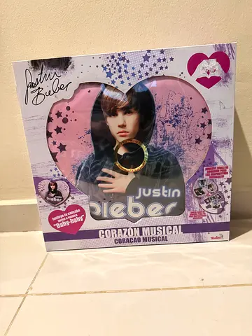 Justin Bieber Circle Musical Plush/Decor - New in Box