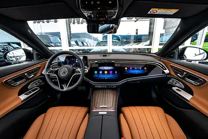 صورة 10 لـ 2025 Mercedes-BENZ E-CLASS