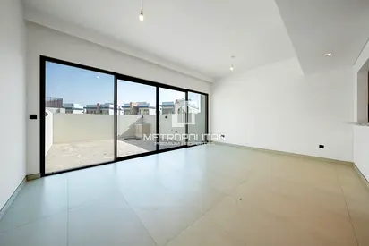 Large Plot | Open Lagoon Views | Close to Central Hub