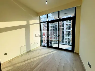 Bright 1 bedroom, large balcony, Peaceful Community View, Azizi Riviera