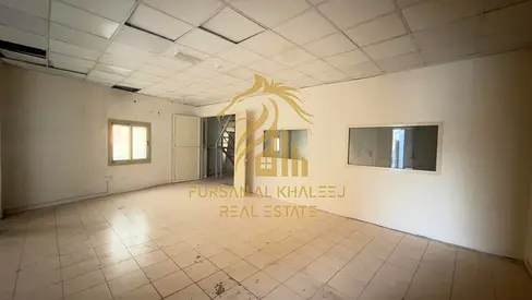 Spacious | 2 Floors | Open Parking | Commercial and Storage Activity
