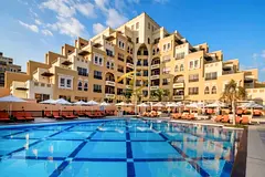 Sea View - Large 1BR - Private Beach and Pool - Freehold