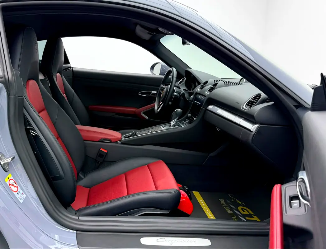 Porsche 718 2025