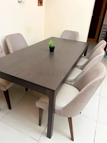 Dining table with 6 chairs
