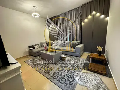 شقه مفروشه غرفتين وصاله للايجار السنوي ابراج سيتي تاور منطقه النعيميه 3عجمان سهوله الوصول لمخرج دبي والشارقه