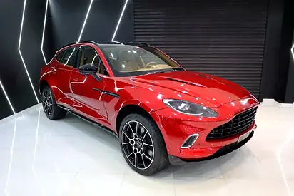 2021 Aston Martin DBX 照片 3