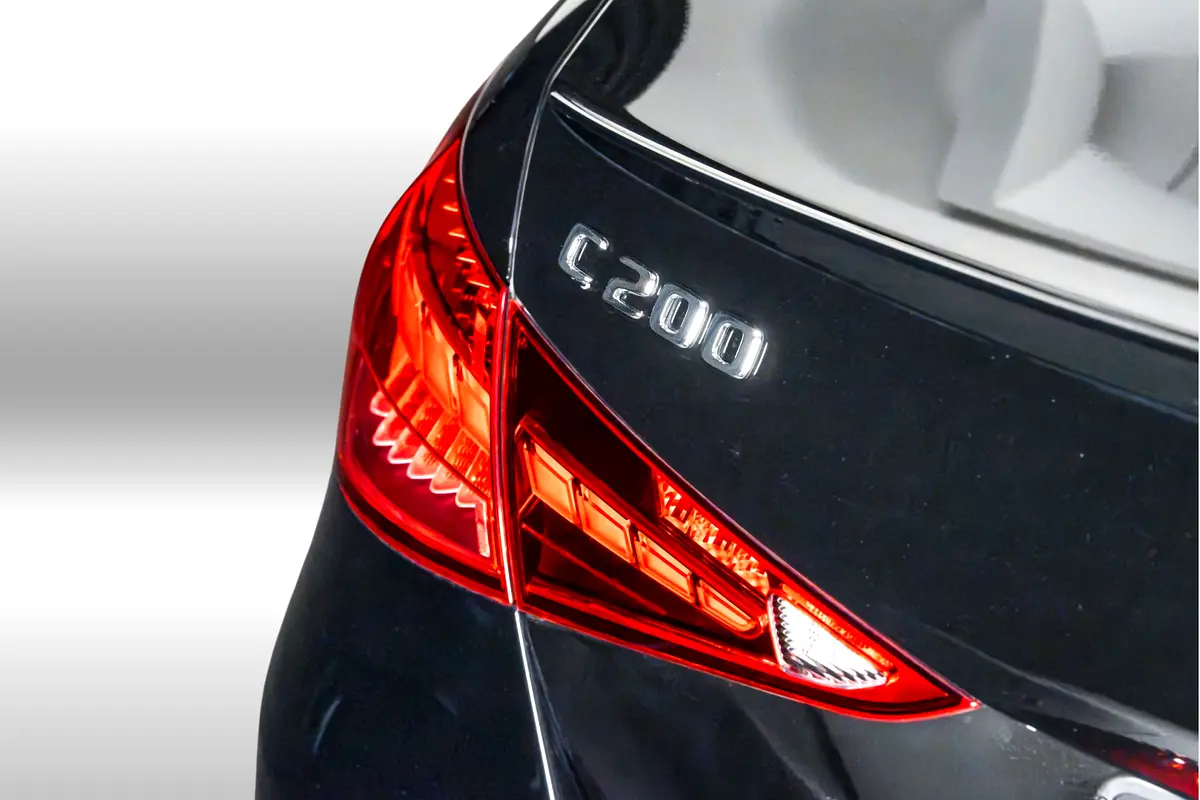 Mercedes-Benz C-Class 2025