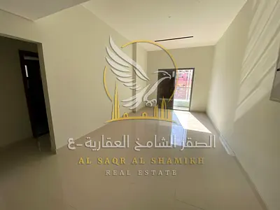 3 غرف وصالة أول ساكن بالنعيمية 1 بجوار مدرسة الحكمة باركن بلكونة باطلاله مفتوحه لوكيشن مميز قريب من الخدمات .