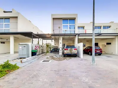 Spacious | Corner | Upgraded | Furnished 3br+Maid