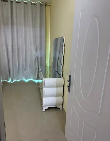 Middle room for rent in tecom including all / READY TO MOVE IN / no commission