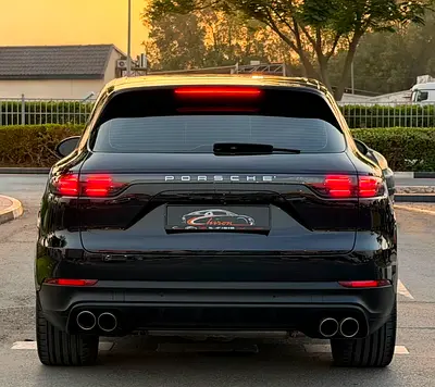 2018 Porsche CAYENNE — фото 9