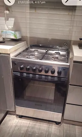 Stainless Steel Gas Cooker with Oven - 4 Burners, Good Working Condition