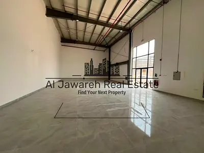 مستودع شوروم علي شارع رئيسي 2515 قدم كهرباء 25 كيلو وات