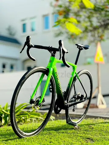Polygon Carbon Road Bike | Shimano 105 | Excellent Condition