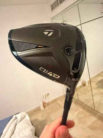 TaylorMade Qi4D 9.0° Driver - like new Condition