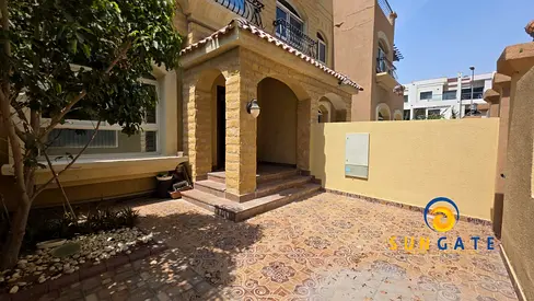 Spacious 3BR , Maid's Townhouse , Vacant