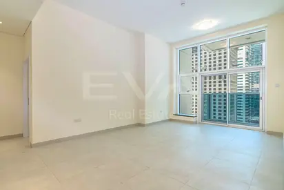 MID FLOOR | UNFURNISHED | READY TO MOVE