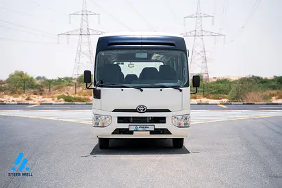 2025 Toyota Coaster 23-Seater Bus 4.0L Diesel RWD GCC Specs Full Option White-1