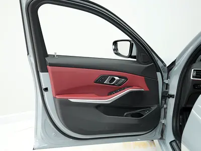 BMW 3 Series 320i, миниатюра 11