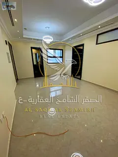 Beautiful second-tenant 3-bedroom apartment with free parking, balcony, one month free, on the main