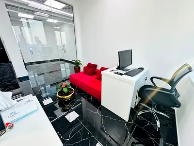 Beautiful office with Bank account assistance |Free Amenities