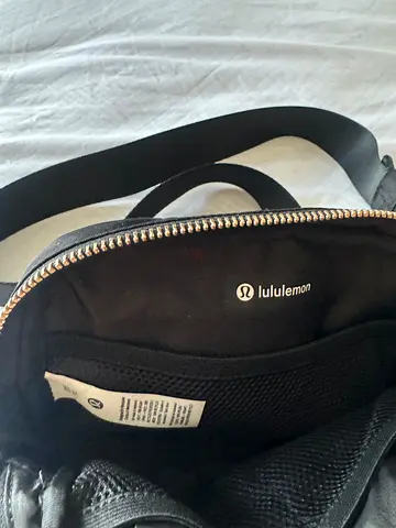 Lululemon Everywhere Belt Bag Black