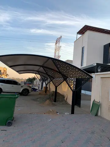 Metal Car Parking Shade Canopy / Carport - Good Condition