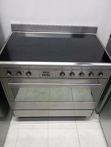 Smeg 90 cm Ceramic Cooking Stove for sale
