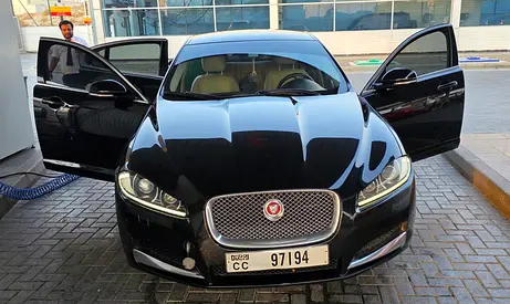 Only 10k,Jaguar XF Luxury 2014 GCC Specs.  Fully Serviced – Ready to Drive